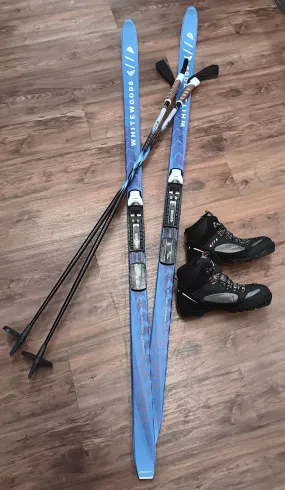 Cross-Country Ski Rental Package